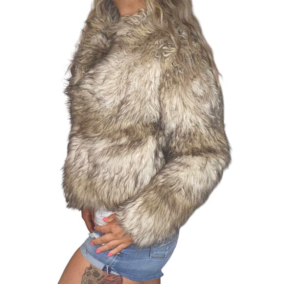 Faux Fur Bomber Coat Womens Medium Brown Fuzzy Fluffy Jacket Thick Preppy NWT - Picture 3 of 15
